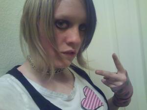 <img300*0:stuff/z/793/tis%2520me/i1233034982_3.jpg>